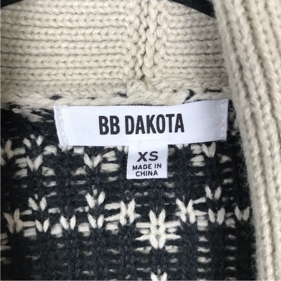 BB Dakota Shaffer Rose Intarsia Cardigan - Picture 4 of 5